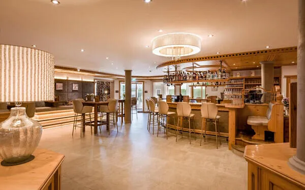 <de>Bar & Lounge</de><en>Bar & lounge</en><nl>Bar & lounge</nl> Bild 1